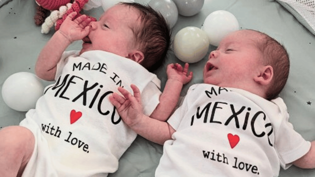 LIV-IVF-in-Mexico-twin-babies